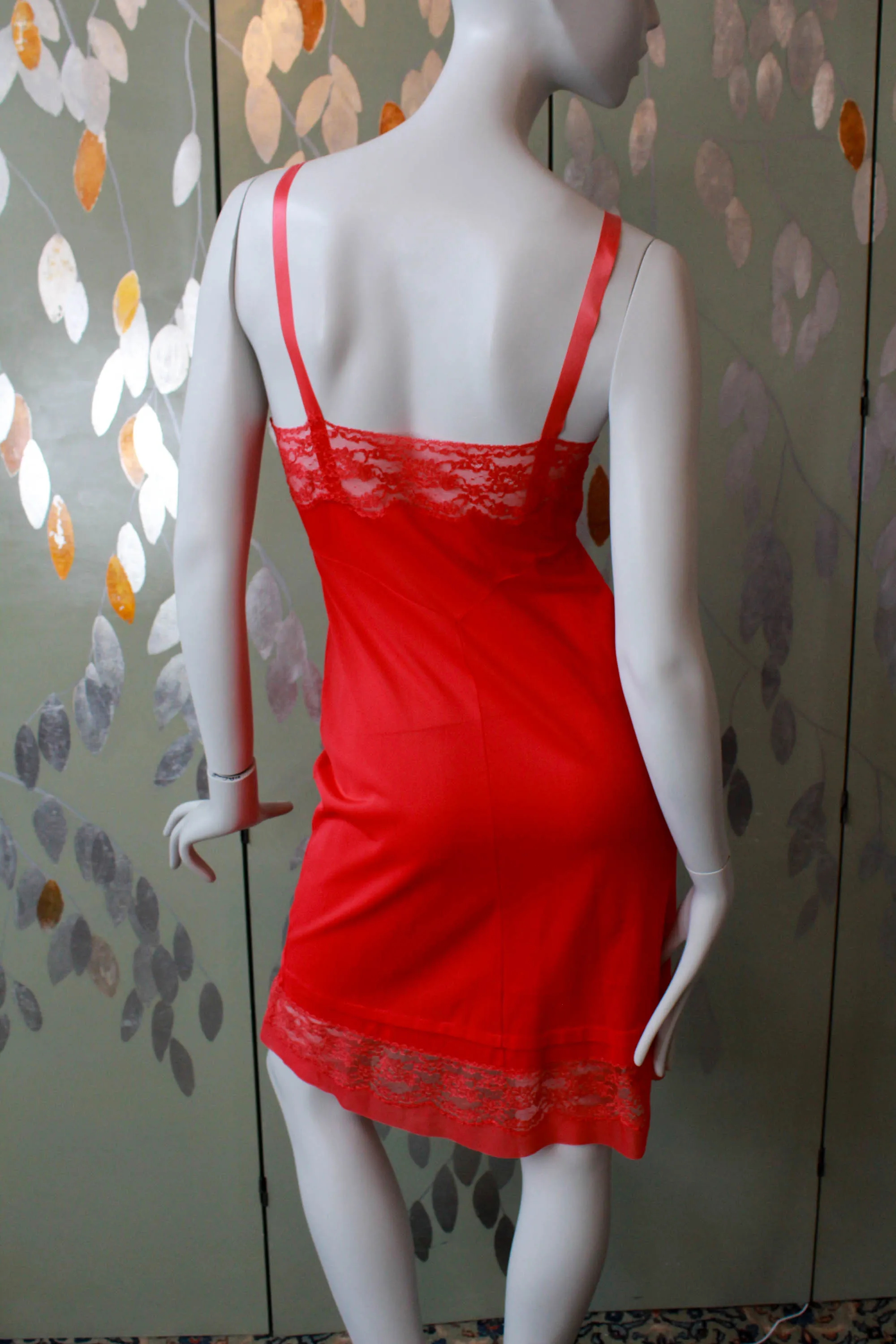 1960s Bright Red Slip, Small