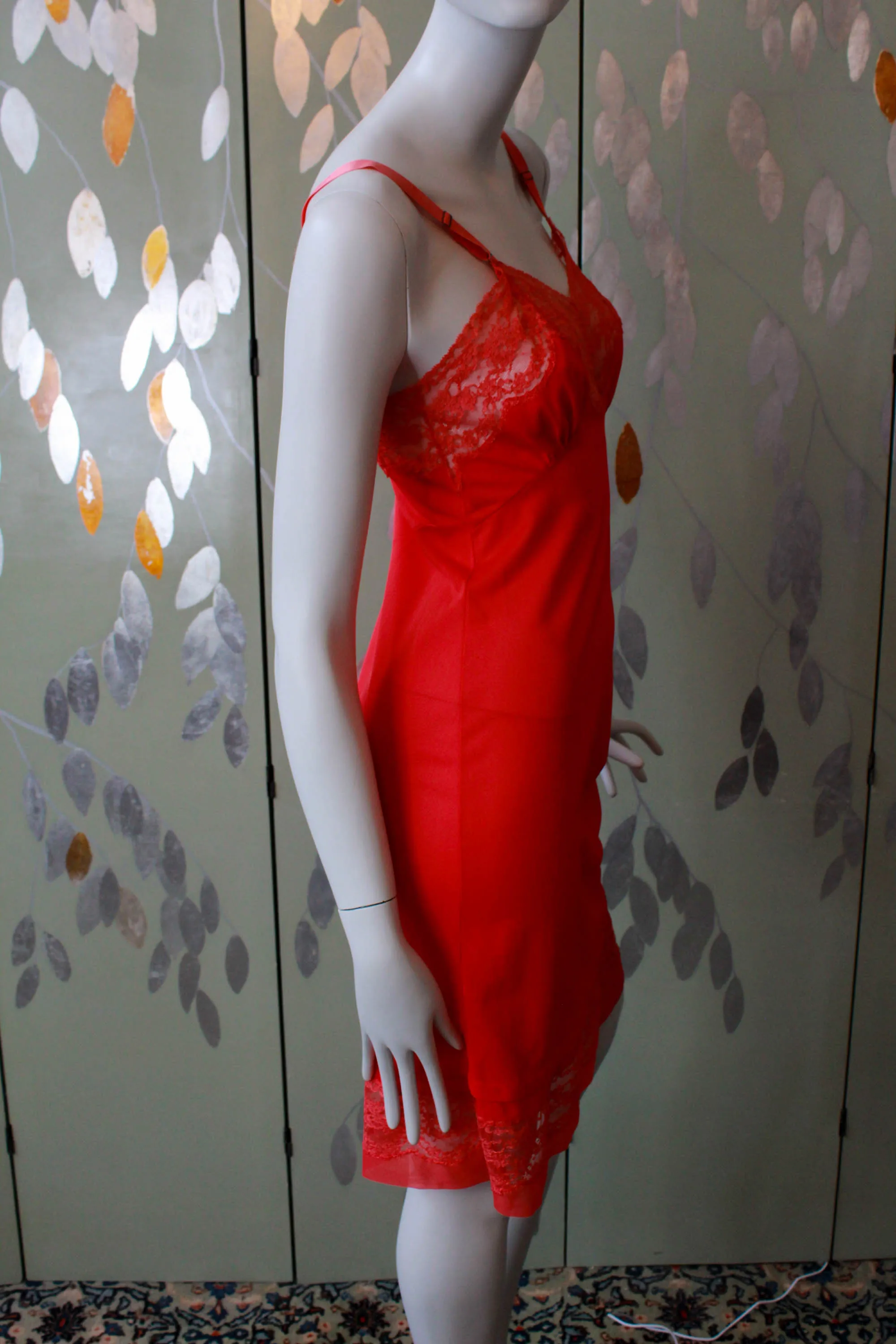 1960s Bright Red Slip, Small