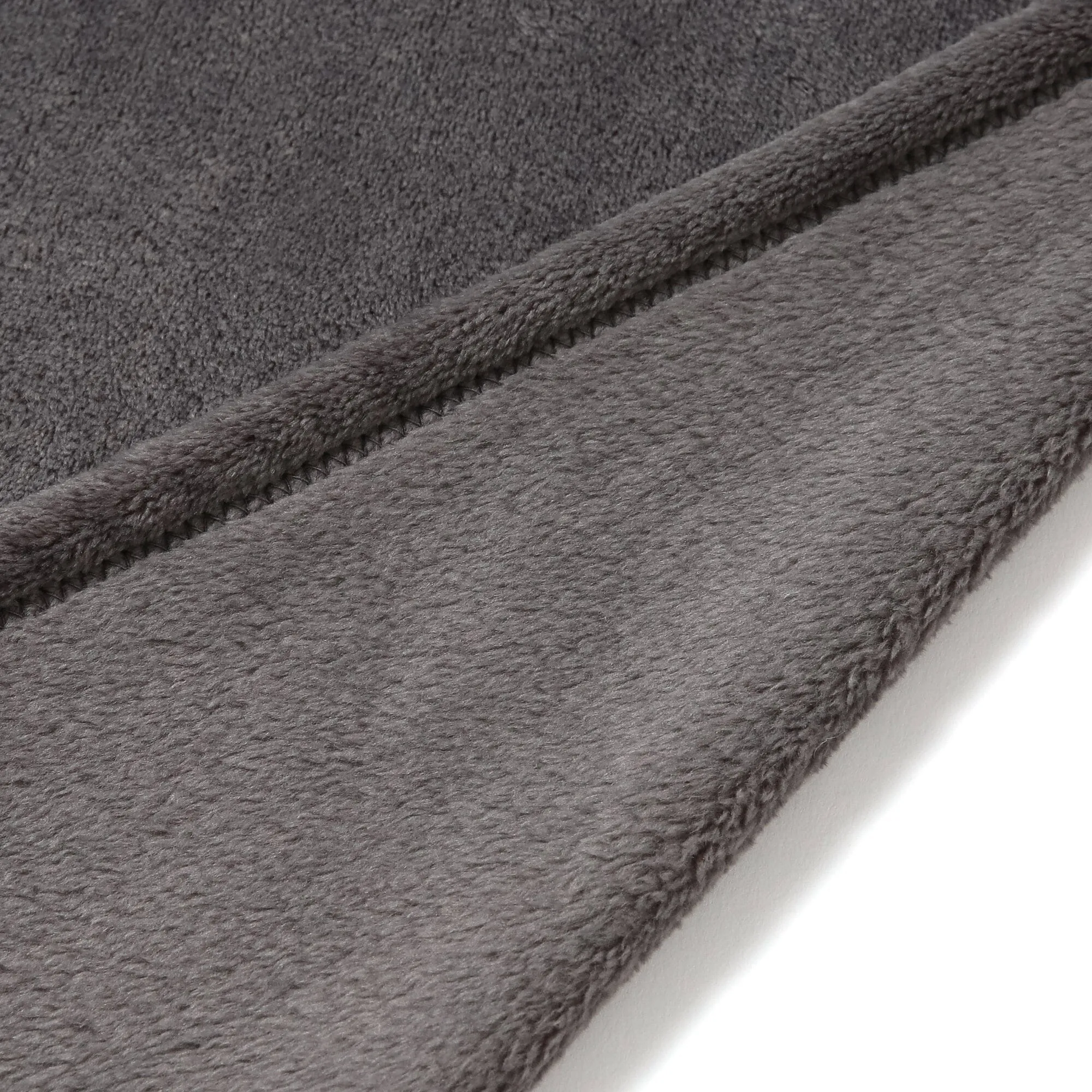 23Aw Godis Throw - Soft and Cozy Dark Gray