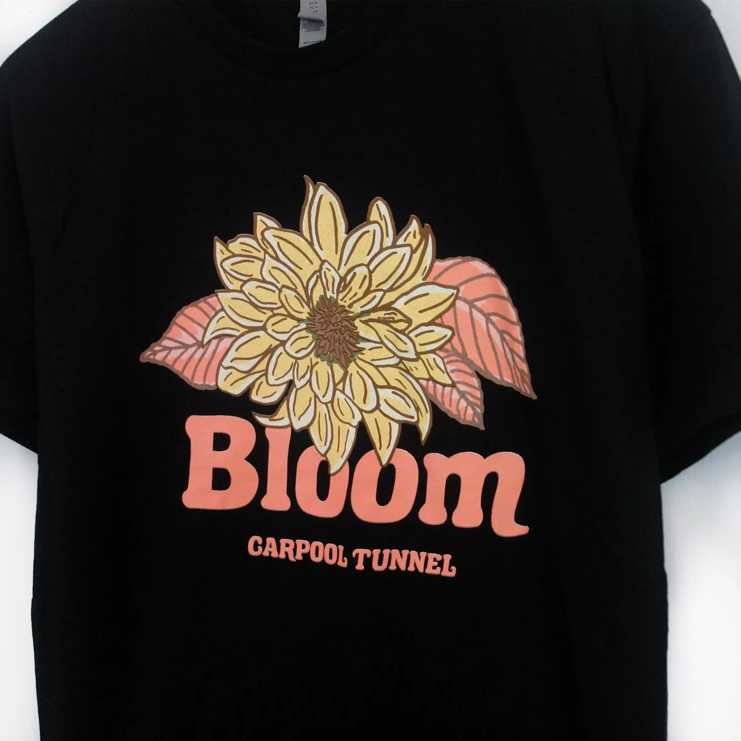 Bloom - Tee