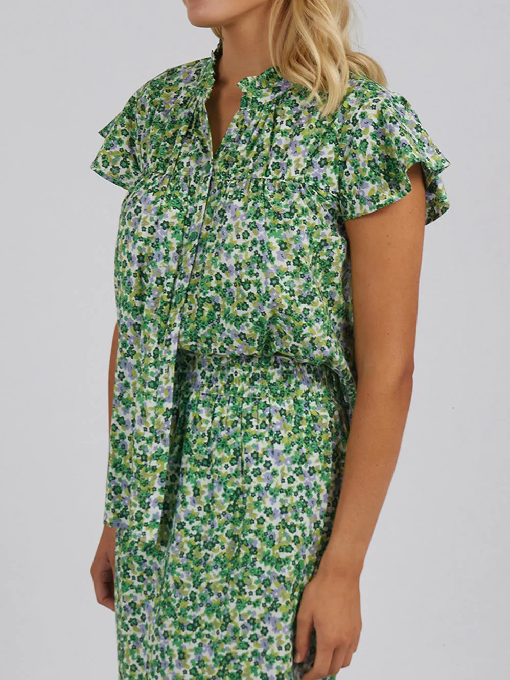 ELM PRAIRIE FLORAL BLOUSE