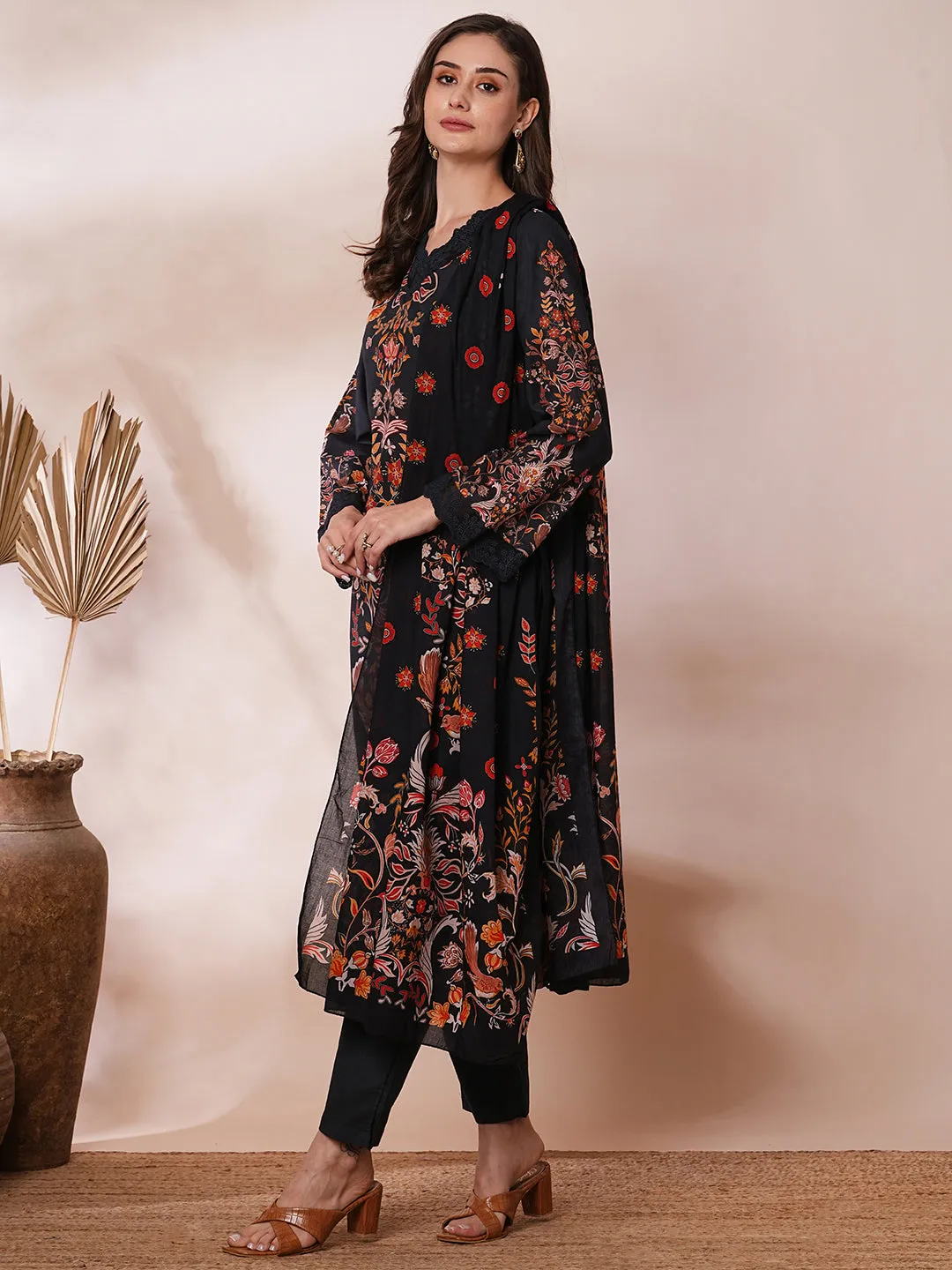 Ethnic Floral Printed Straight Fit Kurta with Pant and Dupatta - Black