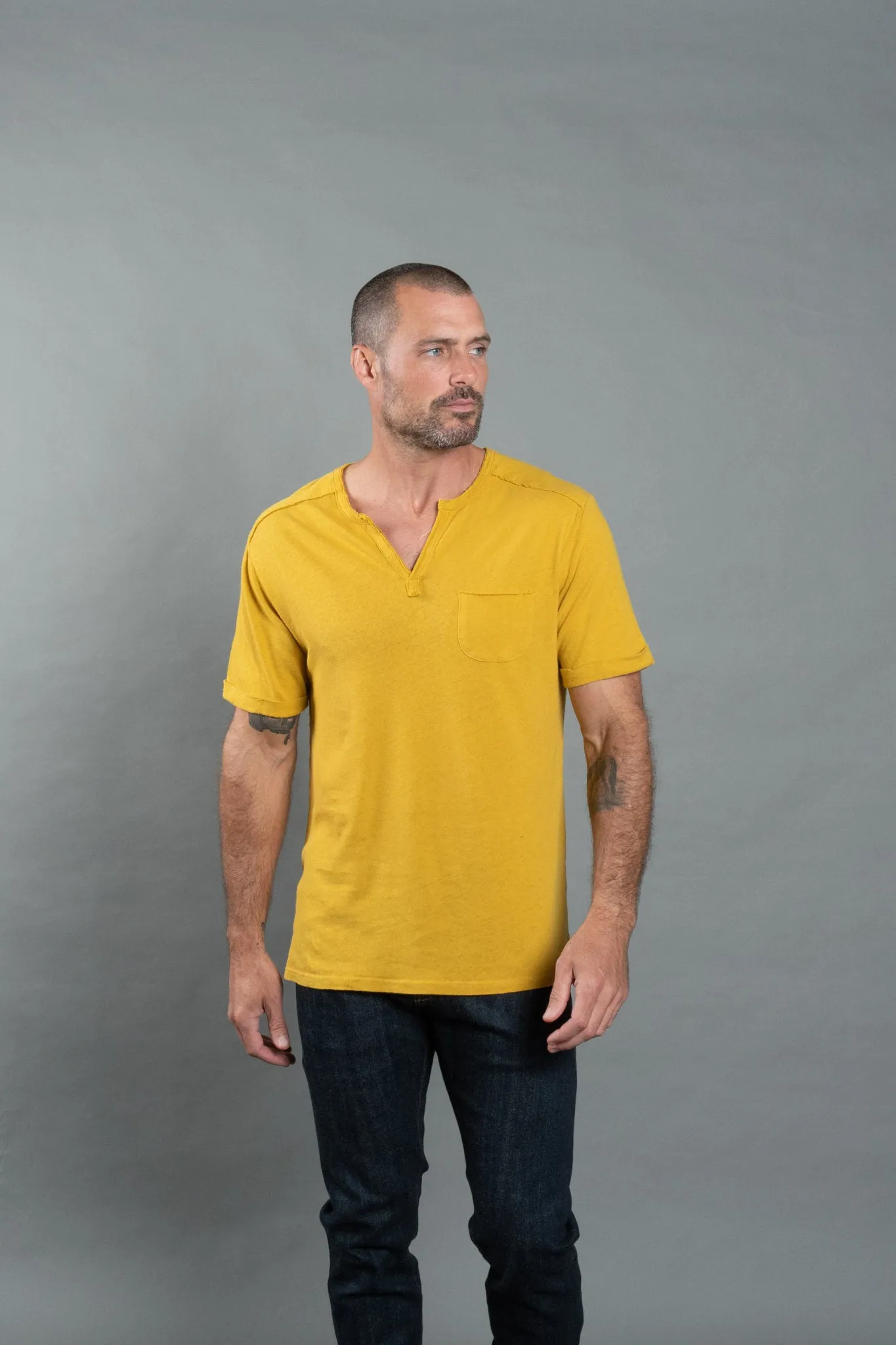 Men's Linen Blend Raw Edge Split V-Neck Tee