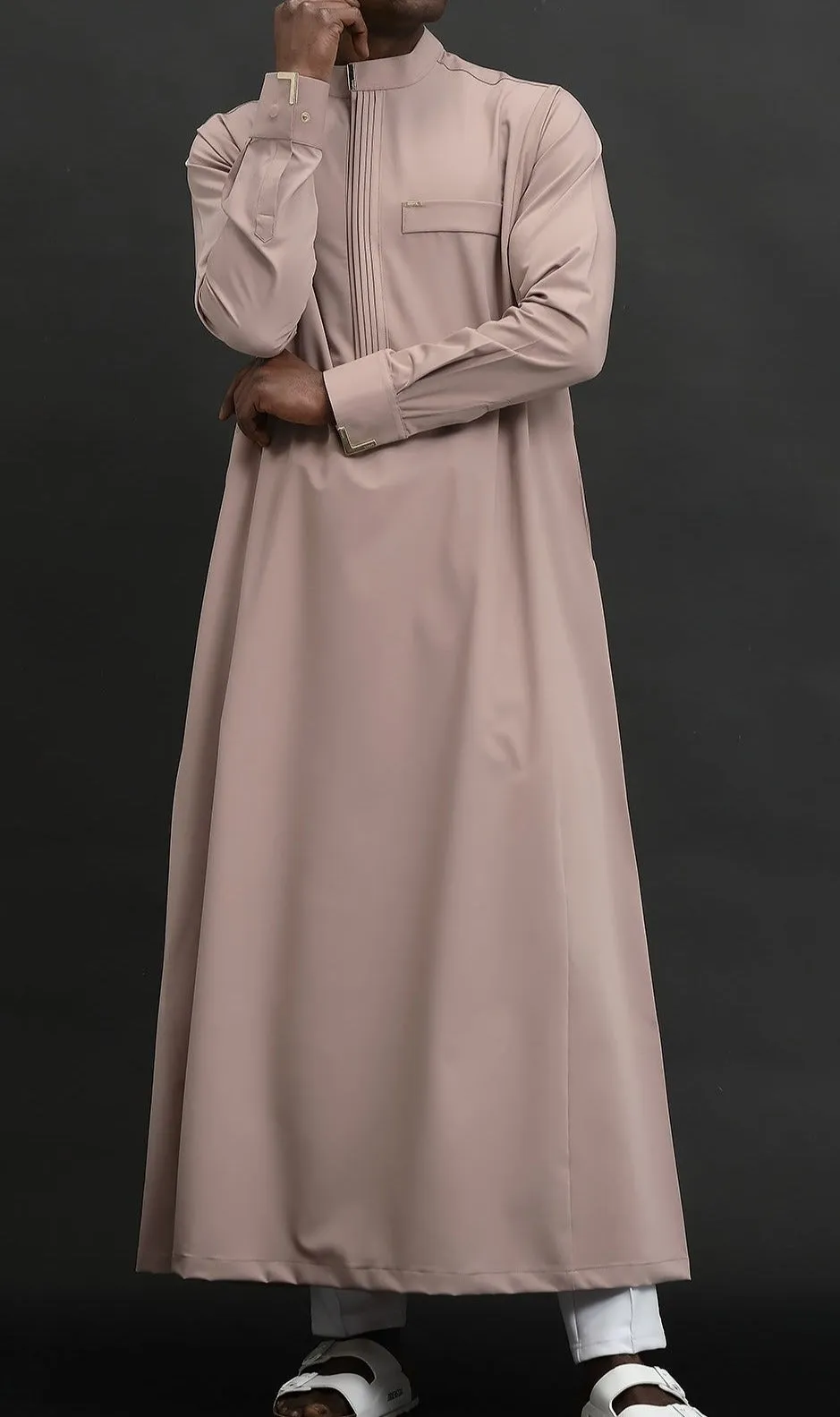 Muslim Men’s Long Thobe Kamees Bey R24 QL in Taupe