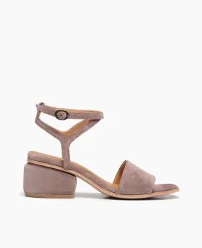 P. Monjo P-1204 Sandal